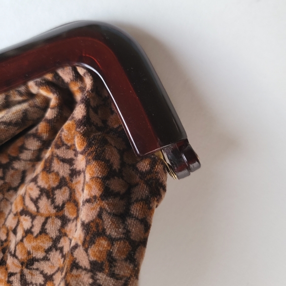 Vintage Handmade Brown/Burnt Orange Leaf Motif Clutch. 3" Opening. 12.5"W × 9" H - Picture 5 of 5